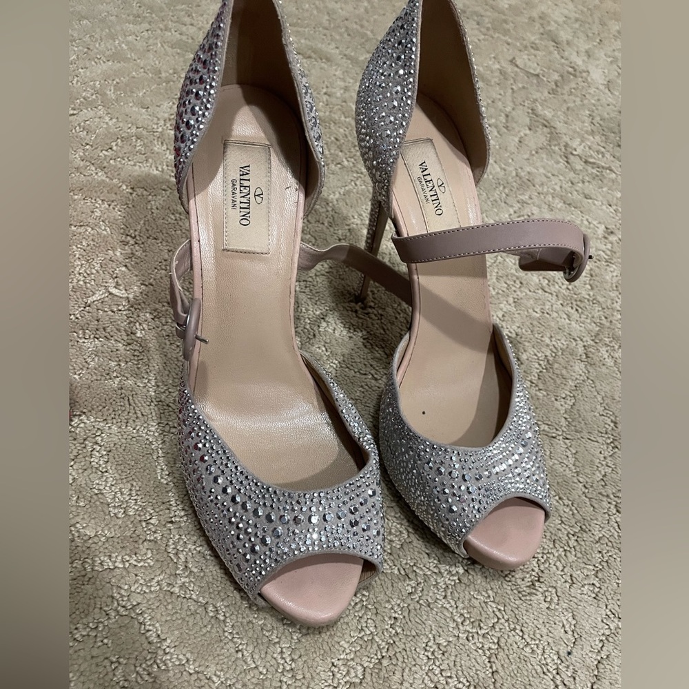 Valentino Studded Pumps, Nude with silver, 39